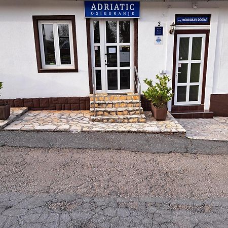 Rooms Modrusan Слунь Екстер'єр фото