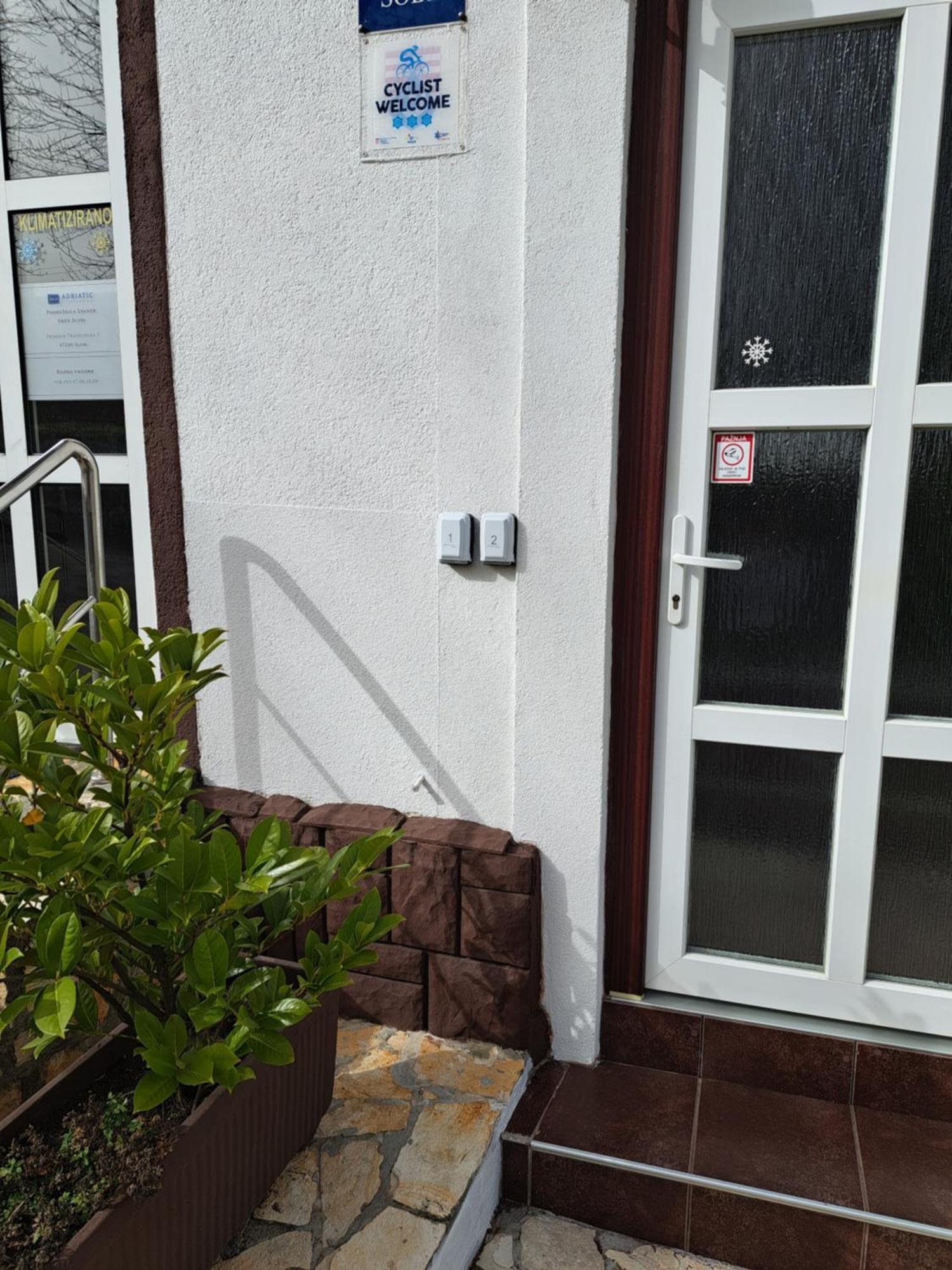 Rooms Modrusan Слунь Екстер'єр фото