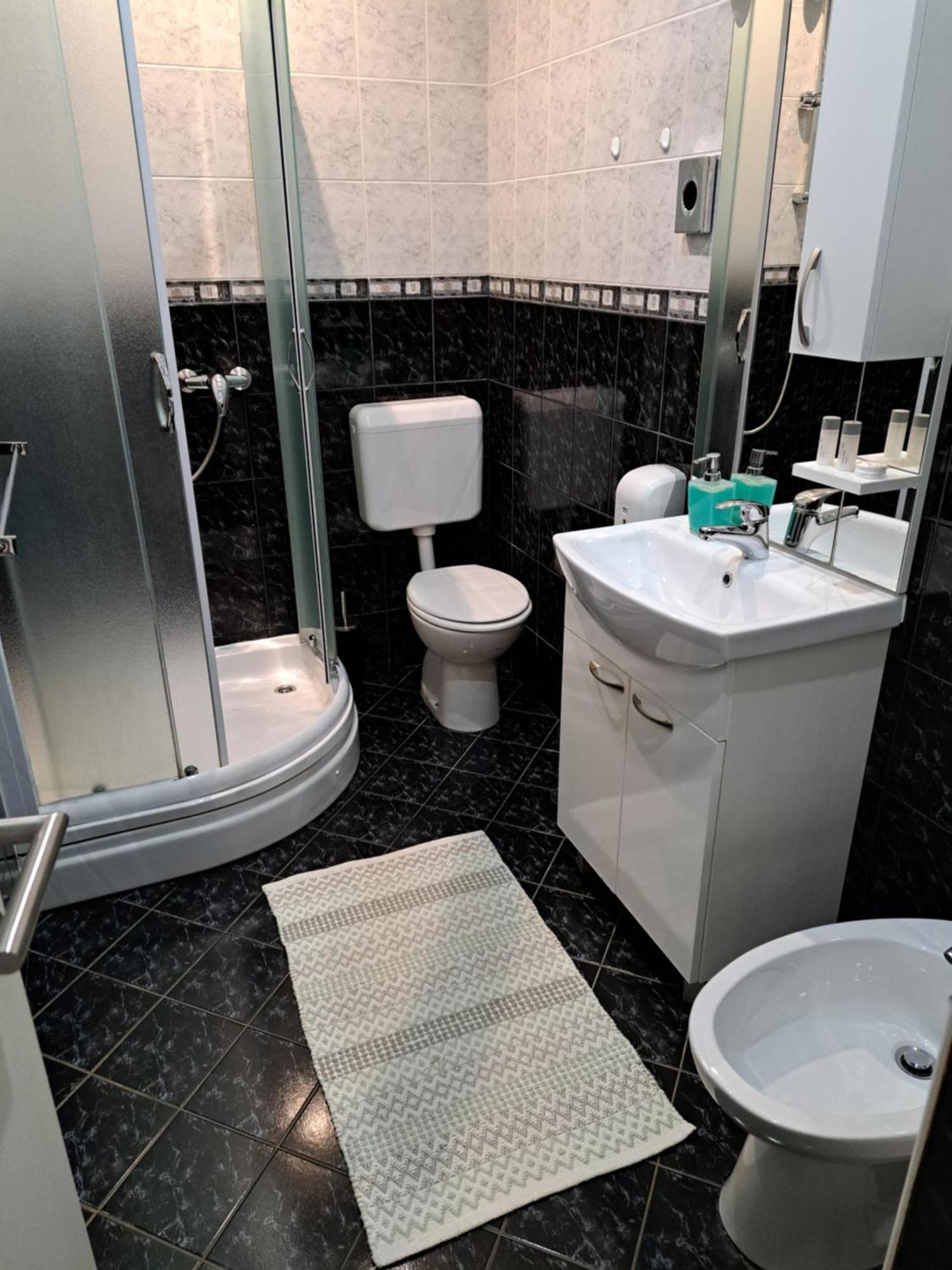 Rooms Modrusan Слунь Екстер'єр фото